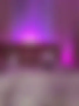 HugeBoobsAlice's Webcam Show