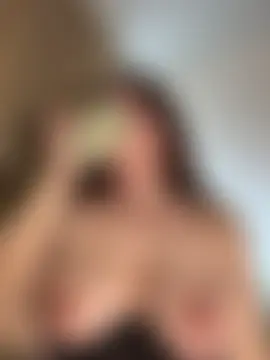 AmelieLaurent_'s Live Sex Cam Show