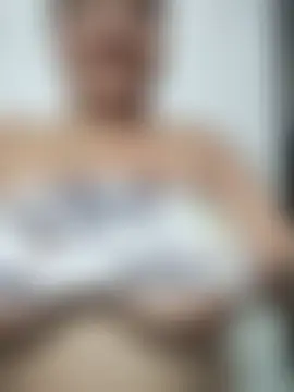 sarati_rado's Webcam Show