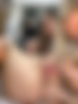 RollingGirls' Webcam Show