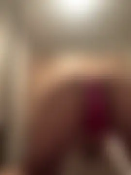 eli5566's Live Sex Cam Show