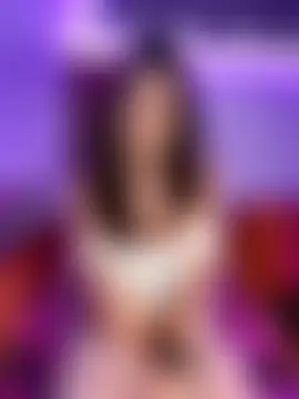 MaggyMayI's Live Sex Cam Show