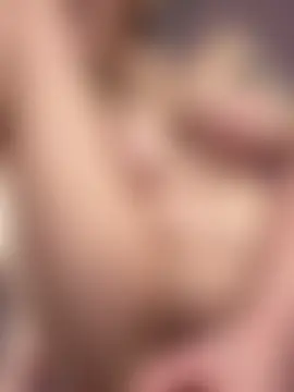 HugeBoobsAlice's Live Sex Cam Show