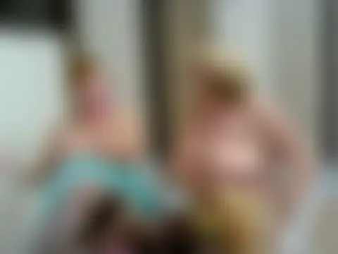 Sweet4104's Live Sex Cam Show