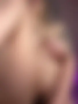 HugeBoobsAlice's Webcam Show