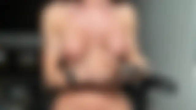 roxyheartley's Live Sex Cam Show