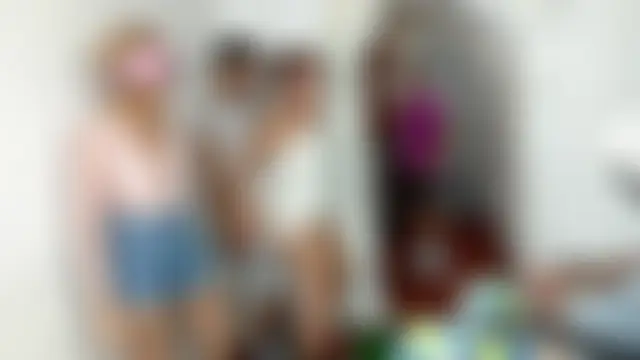 algmoon's Webcam Show