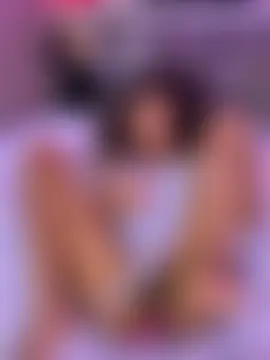 rubywithpearls' Webcam Show