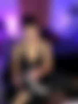 Ellie-L-Elizabeth's Webcam Show