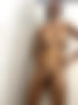 royalgirls_x's Live Sex Cam Show