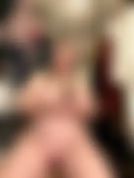 GingerSnap33's Webcam Show