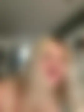 seeunexttuesday's Live Sex Cam Show