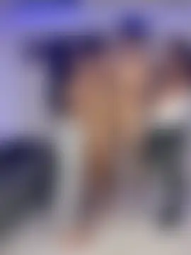 royalgirls_x's Webcam Show