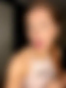 Cherry-L-28's Live Sex Cam Show