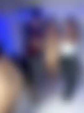 royalgirls_x's Webcam Show