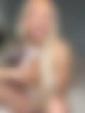 barbiedollkiley's Webcam Show