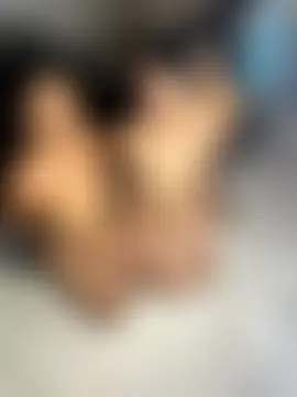 royalgirls_x's Live Sex Cam Show