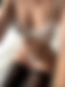 tina1your1's Webcam Show