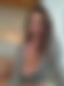 ellaxxstar's Live Sex Cam Show