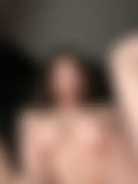 MilaBee's Webcam Show