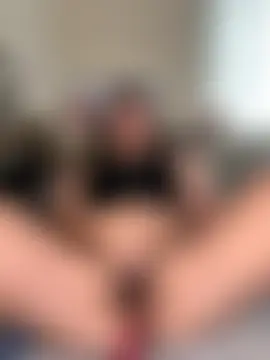 Sophia-Squirts-UK's Live Sex Cam Show