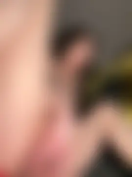 MilaBee's Webcam Show