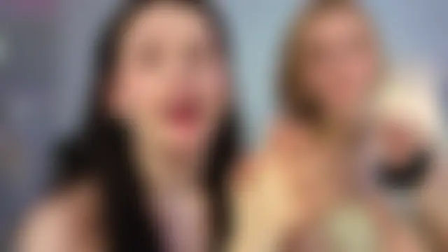 betweenUse's Live Sex Cam Show