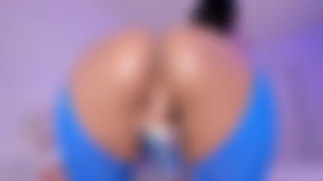 mia_hank's Webcam Show