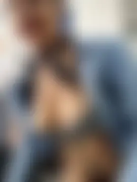 _Sarah-Office1's Webcam Show