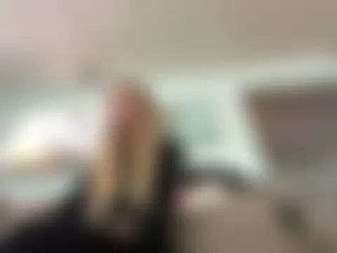 hatgirlsolo's Webcam Show