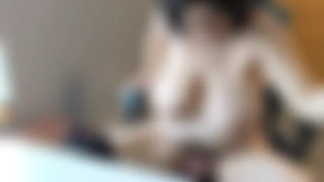 MasturbateMom's Webcam Show