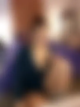 Ellie-L-Elizabeth's Webcam Show