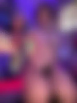 Cutiepiespanks' Webcam Show