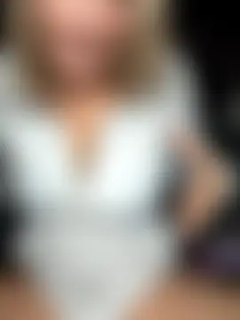 Cherry-red-xo's Webcam Show