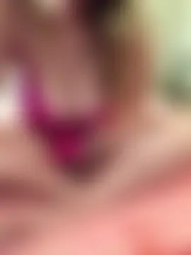 Faidraishere's Live Sex Cam Show