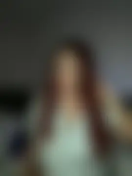 Remi_Red Pertunjukan Kamera Seks Langsung