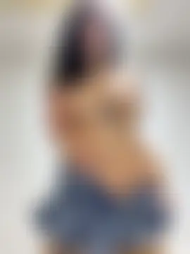 clarachanelricek's Webcam Show