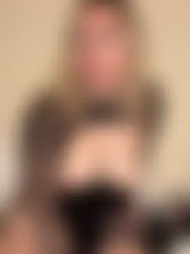 RebeccaSquirtsXXX's Live Sex Cam Show