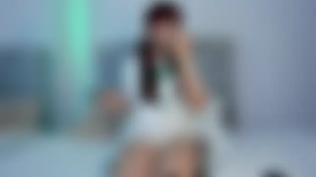 CloeCooperr Ruang Obrolan Langsung