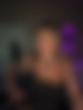 bossyroxy84's Webcam Show