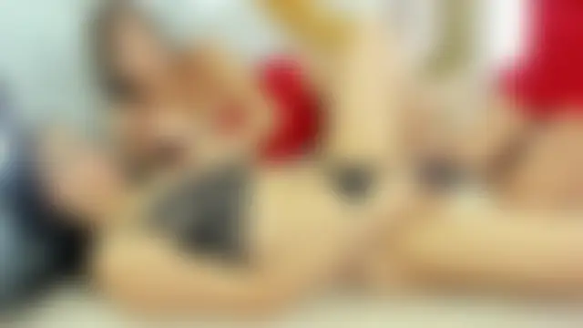 Hot_pretty_girls' Webcam Show