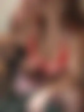 AvaDivaMilf's Live Sex Cam Show