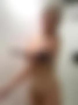 elliepixie's Live Sex Cam Show