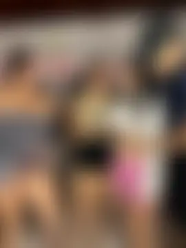 royalgirls_x's Live Sex Cam Show