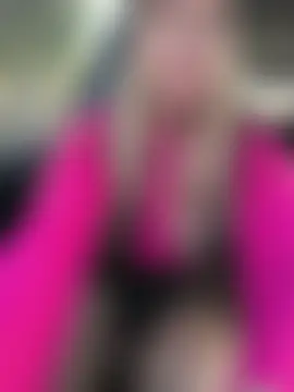 Mona_Plus' Live Sex Cam Show