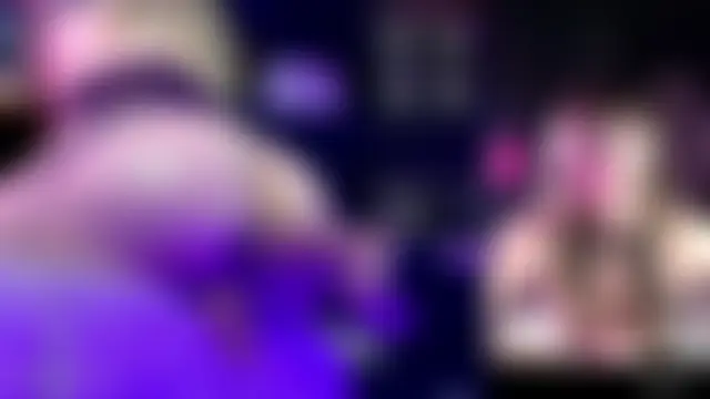 EmeryLune_xo's Webcam Show