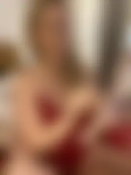 madamlillyrose's Live Sex Cam Show