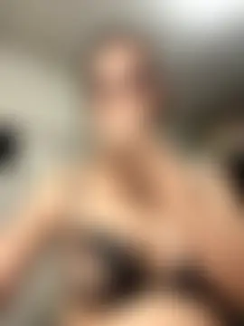 HugeKatarinaTS' Webcam Show