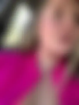 Mona_Plus' Webcam Show