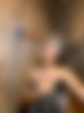 DirtyyoungIna's Live Sex Cam Show